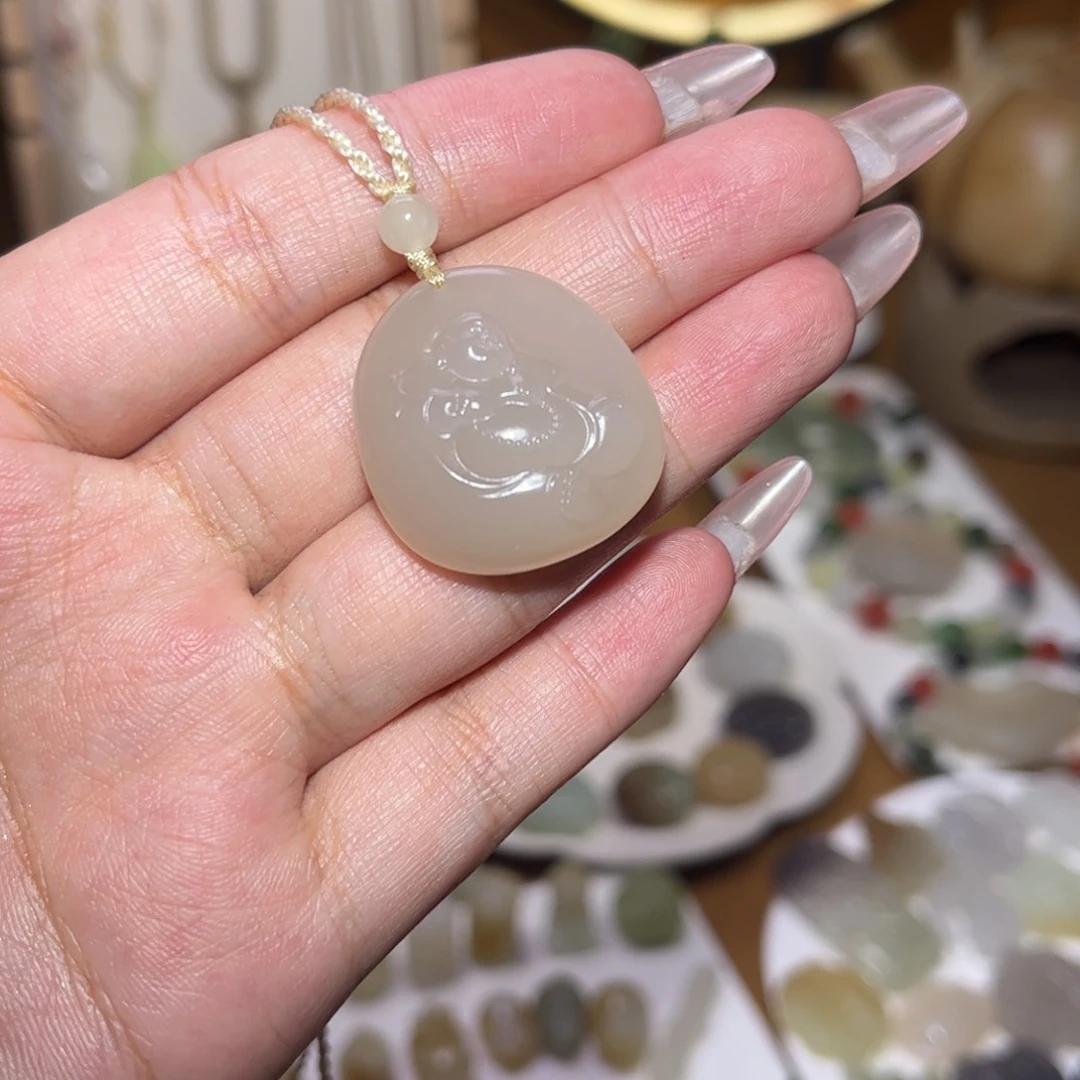 和田玉未镶嵌颈饰ʚ****纸