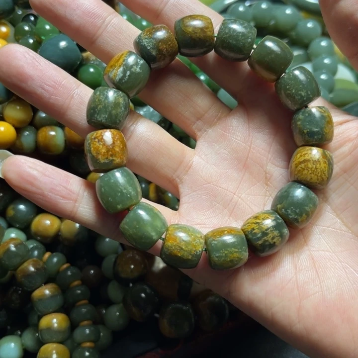 和田玉未镶嵌手链