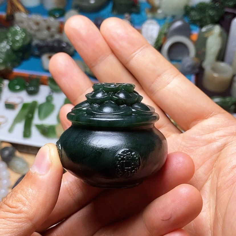 【闪购商品】颈饰未镶嵌和田玉（碧玉）