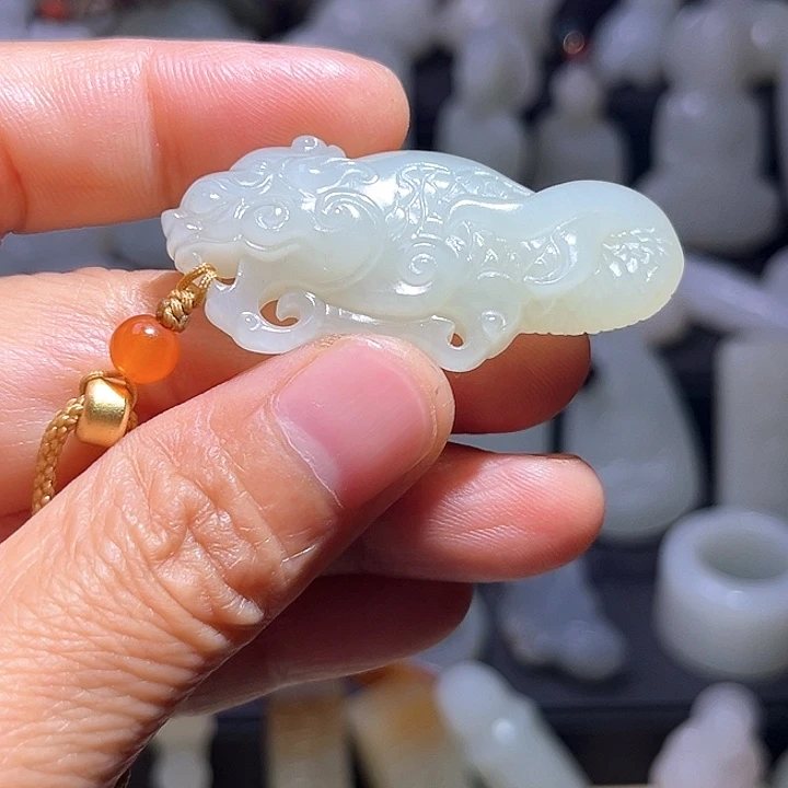 颈饰未镶嵌和田玉