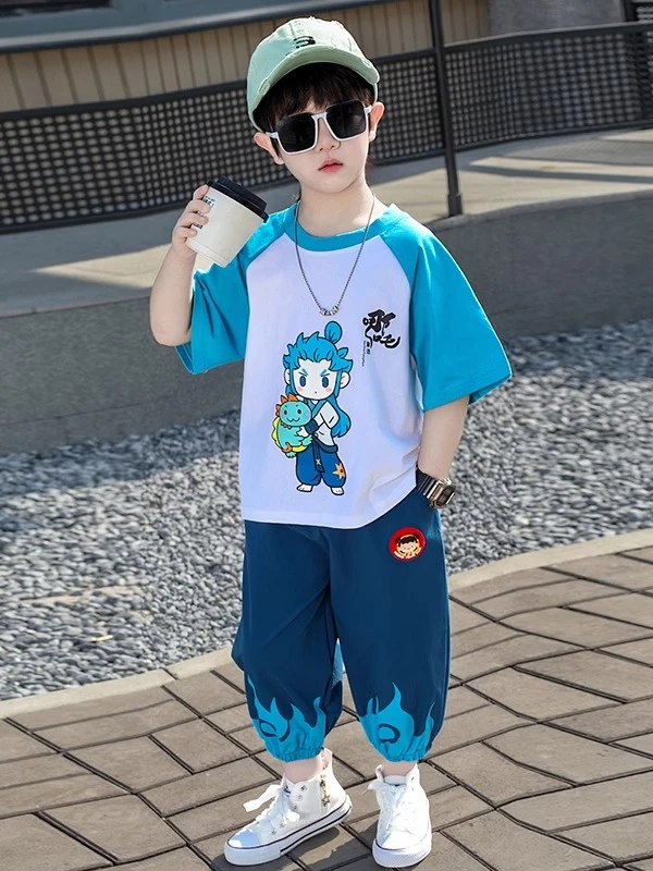 男童夏装薄款运动套装哪吒t恤两件套中小童男孩帅气潮流体恤长裤