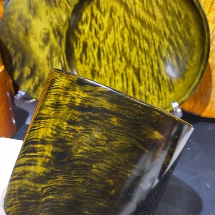 金丝楠笔筒1222555556655555555556