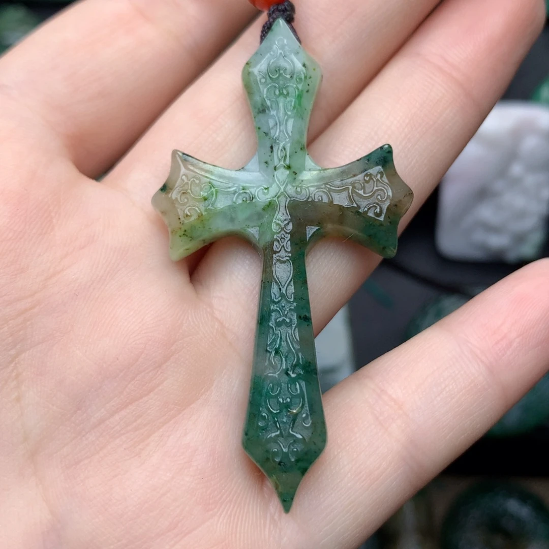 未镶嵌独山玉颈饰