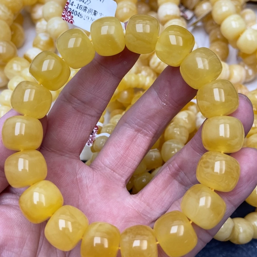 琥珀未镶嵌珠宝奇石40