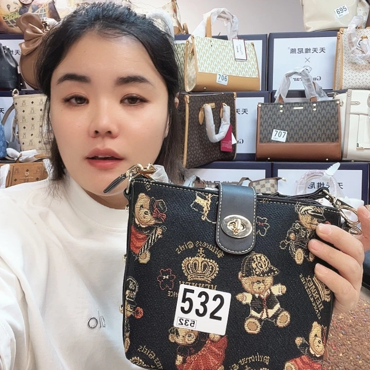 PVC包包包包包包包包吧