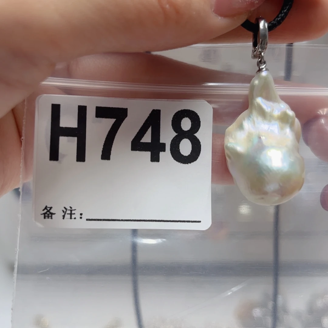 未镶嵌颈饰淡水珍珠