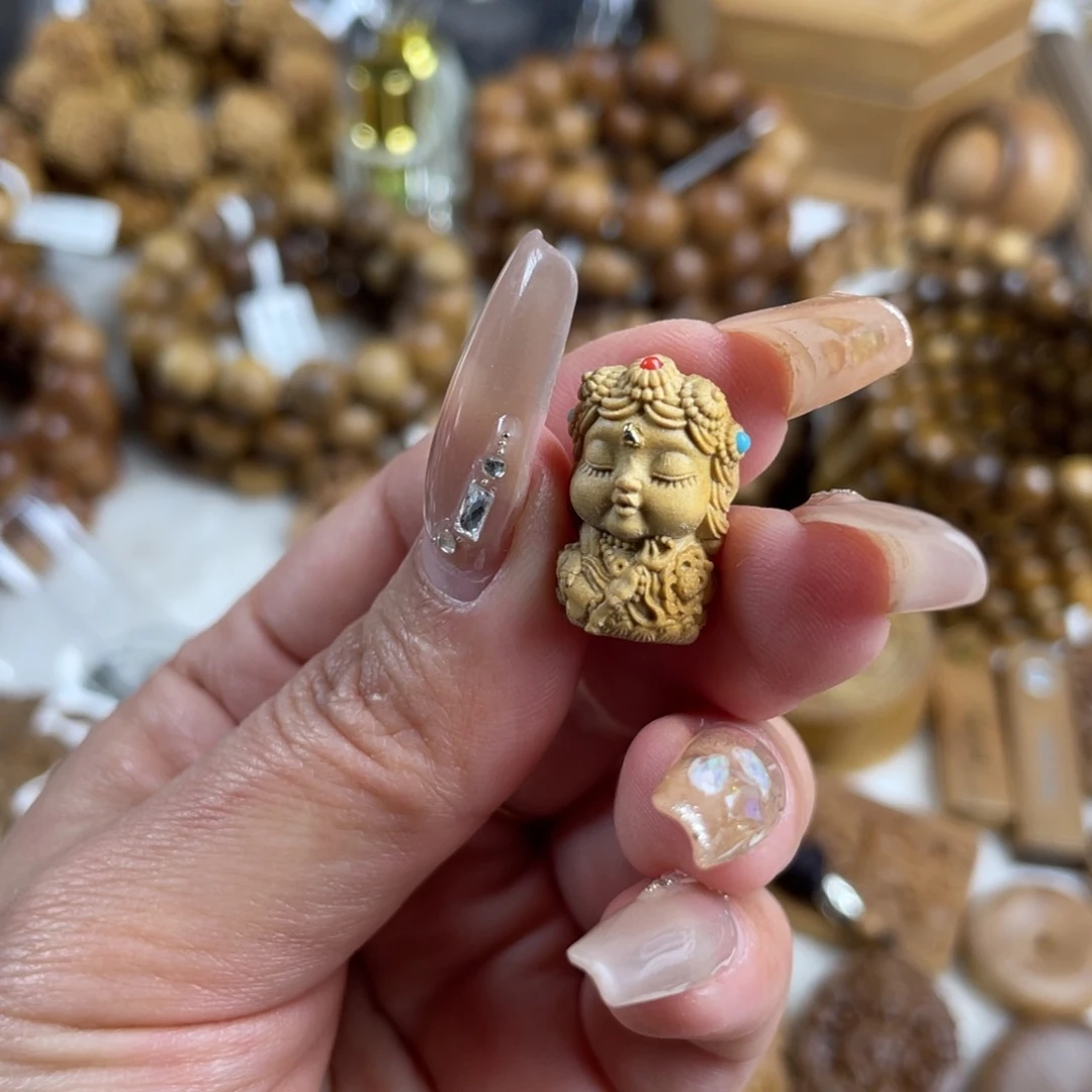 檀香木H***/老山檀香度母