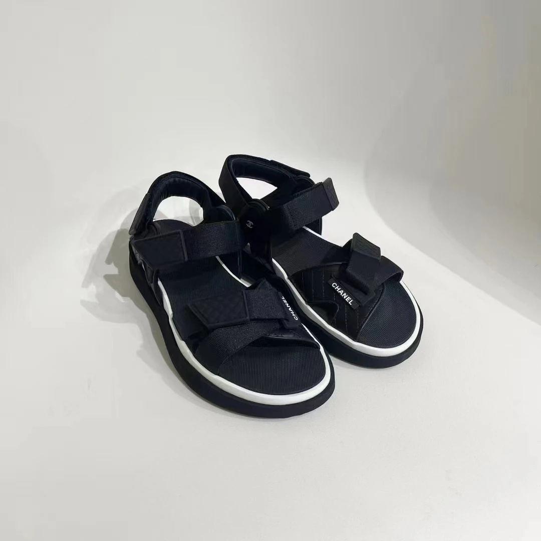 全新未使用 Chanel/香奈儿 魔术贴凉鞋/无鞋盒