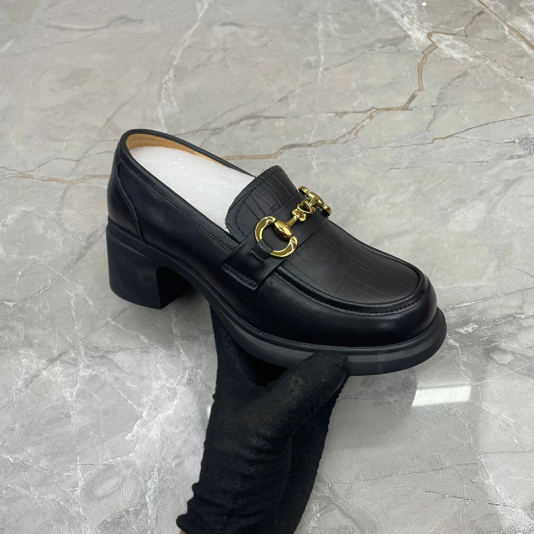 单鞋女（牛皮）31070（孤品）b区39码