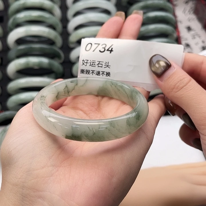 石英质玉未镶嵌手镯