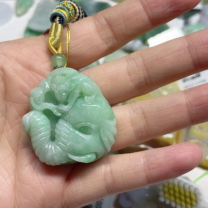 定制翡翠未镶嵌翡翠