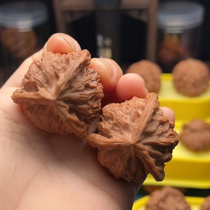 把件文玩核桃宫灯正奔