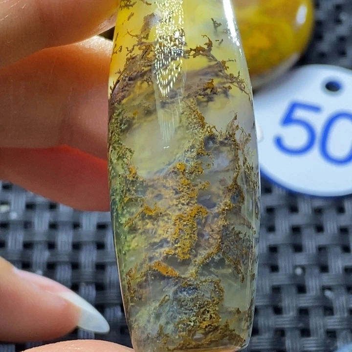 未镶嵌颈饰玛瑙/玉髓浮**极