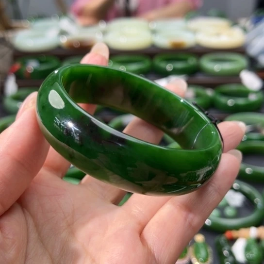 和田玉（碧玉）手镯未镶嵌