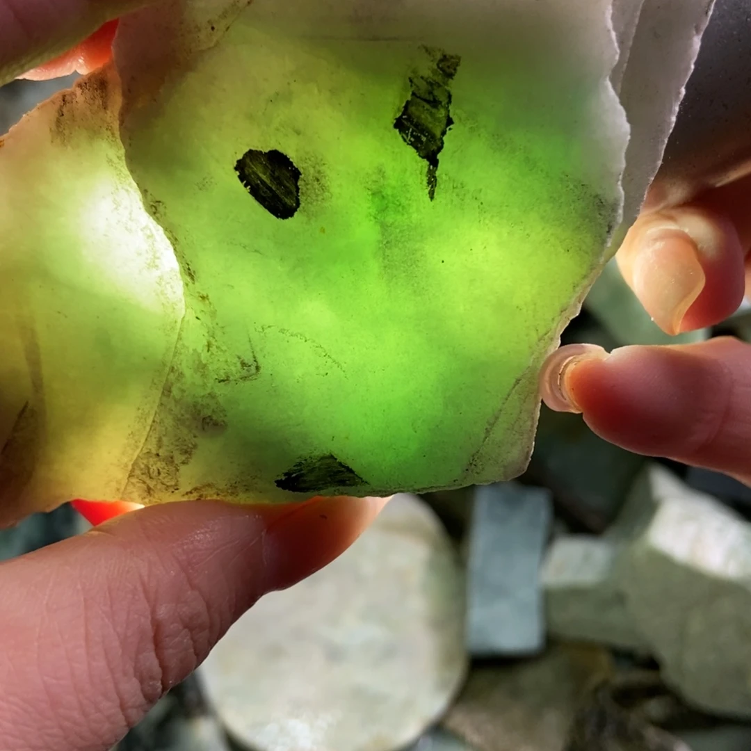 翡翠未镶嵌挂件天然翡翠