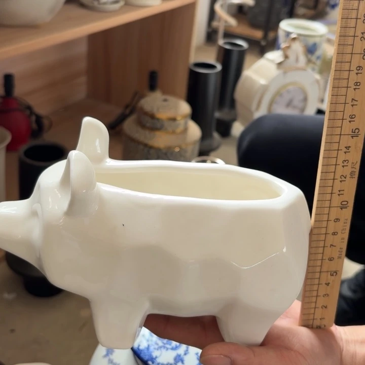 微瑕青花瓷器值得购买