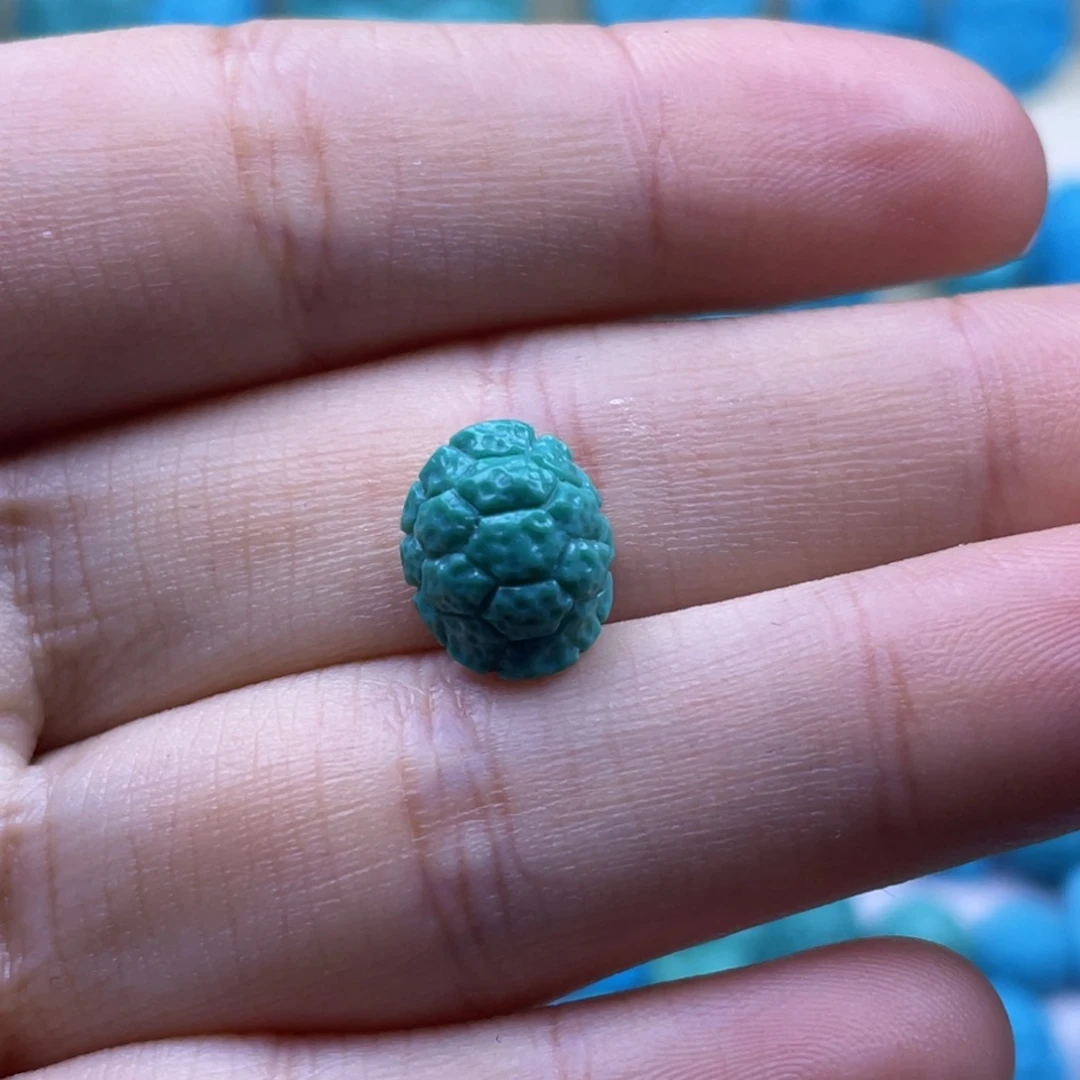 绿松石未镶嵌天然原矿绿松石雕件