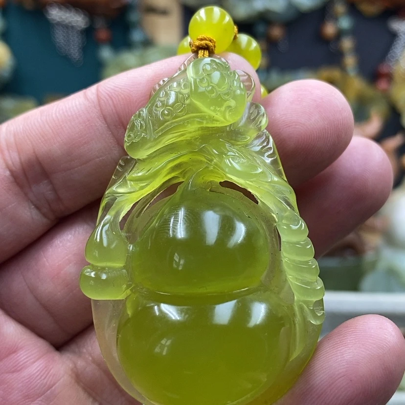 【闪购商品】未镶嵌蛇纹石玉吊坠