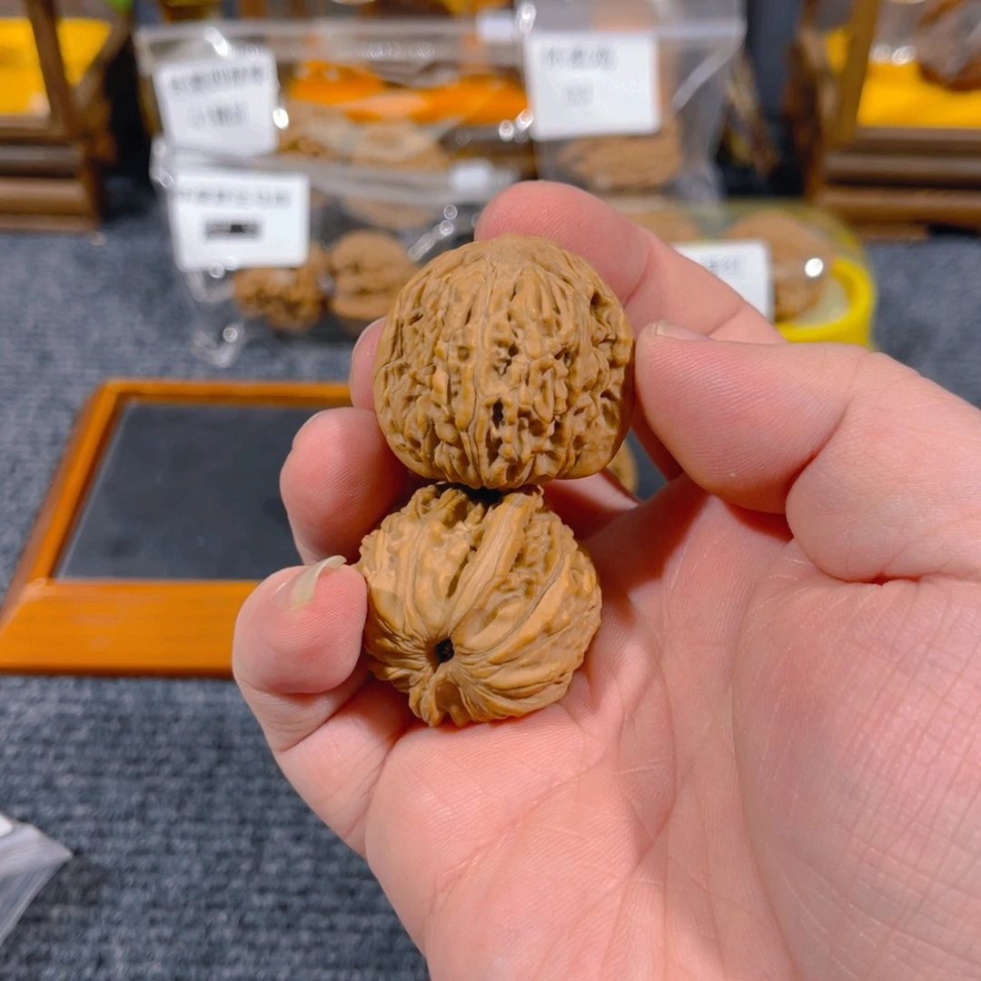 文玩核桃吊坠四座楼