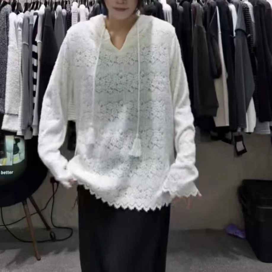 韩系百搭重工钩花蕾丝拼接微弹连帽小衫女冬套头宽松长袖82657
