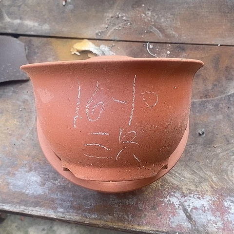 紫砂中国宜兴紫砂花盆，