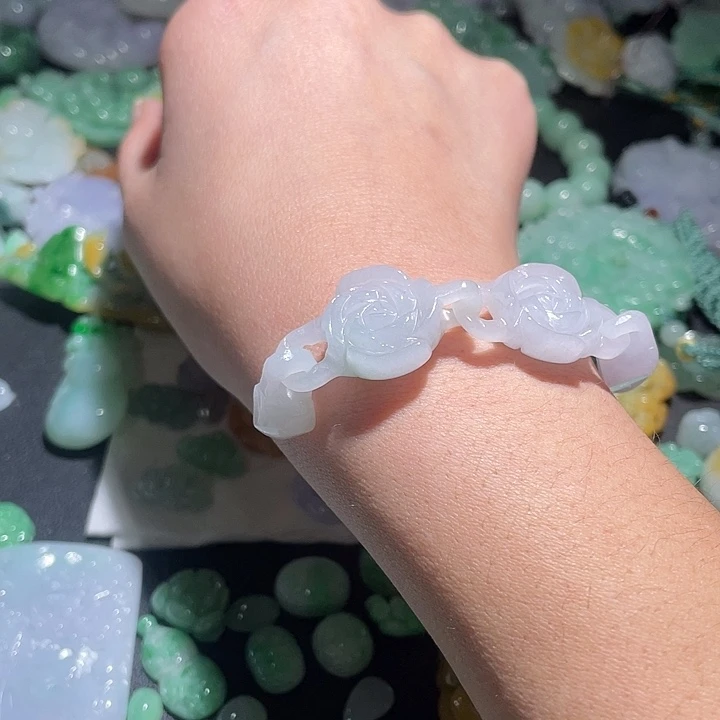 颈饰未镶嵌翡翠天