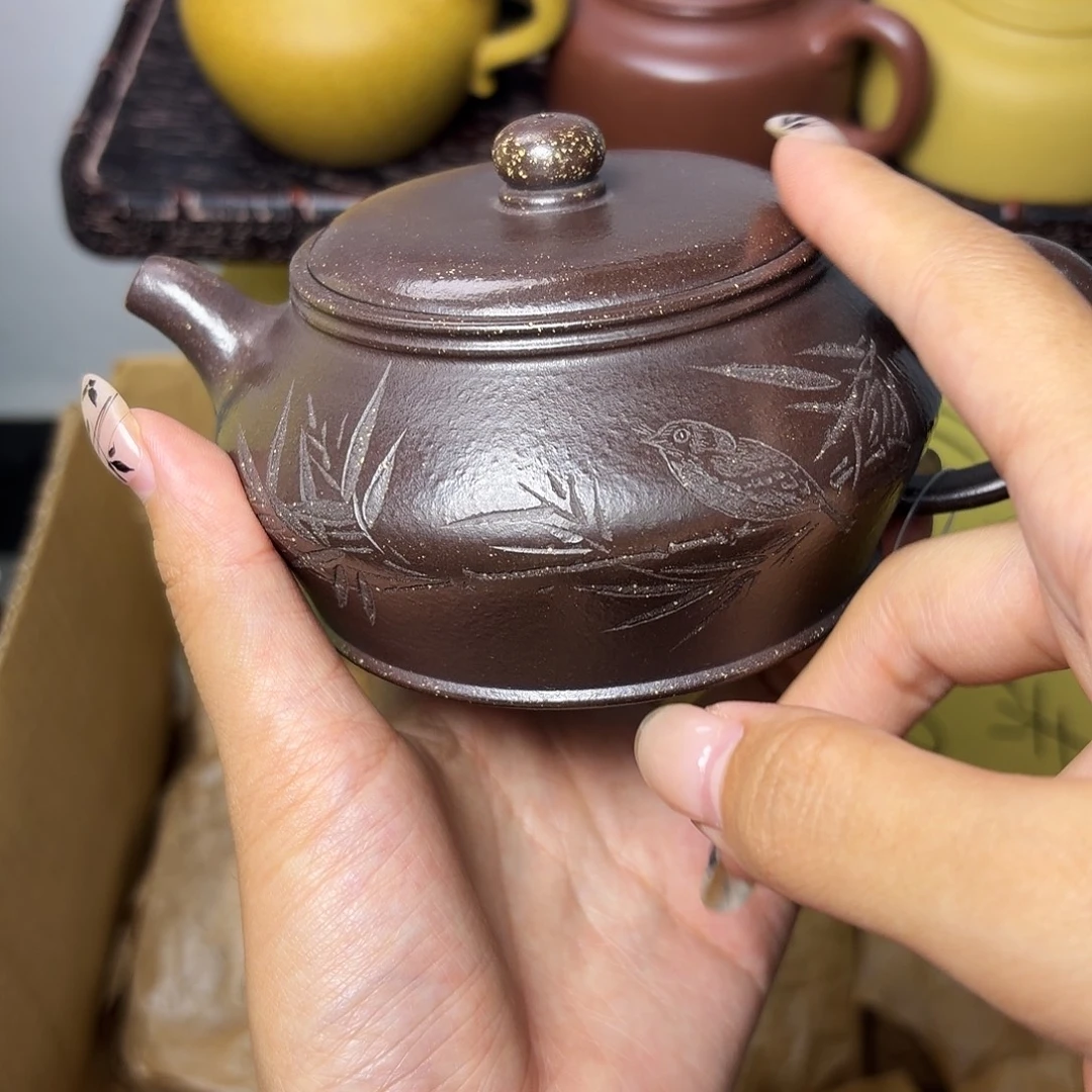 甄选宜兴本土紫砂壶