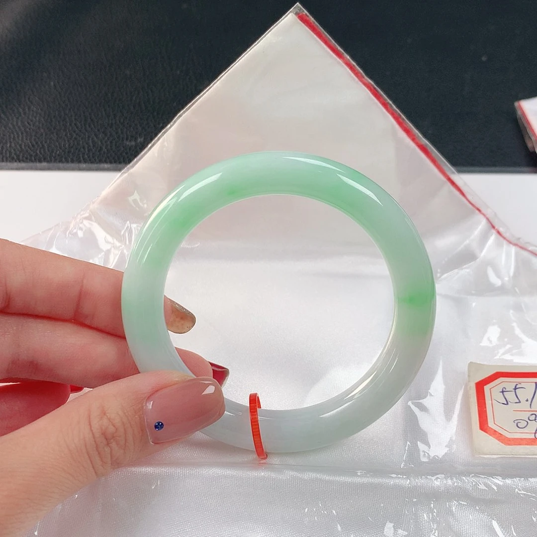 未镶嵌手镯翡翠620