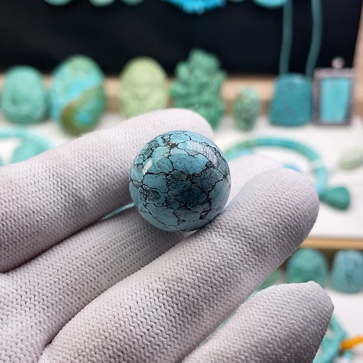 绿松石配饰未镶嵌