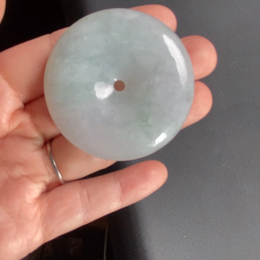 翡翠颈饰未镶嵌沐*平安扣