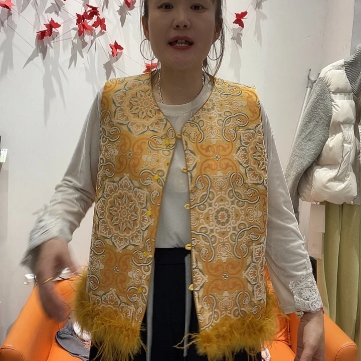 恩惠潮品鸵鸟毛马甲