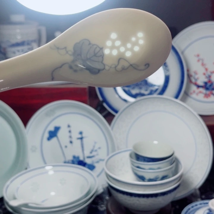 青花玲珑葡萄小勺子