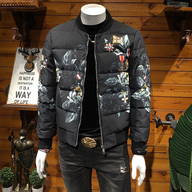 VENDAFONAT/梵基弗奈冬季立领羽绒服男士潮流休闲印花棒球服外套