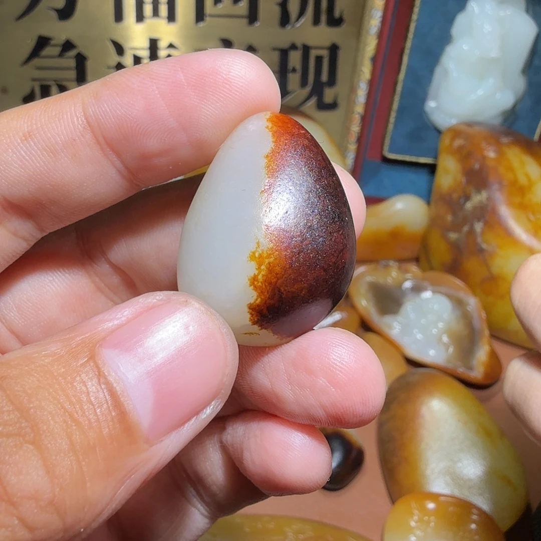 宇***丰和田玉未镶嵌颈饰