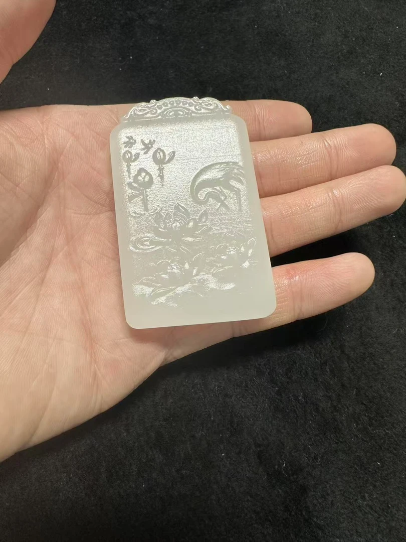 正装白冰仙鹤牌挂件-和田玉
