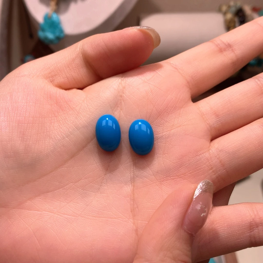 草***可未镶嵌绿松石珠宝奇石