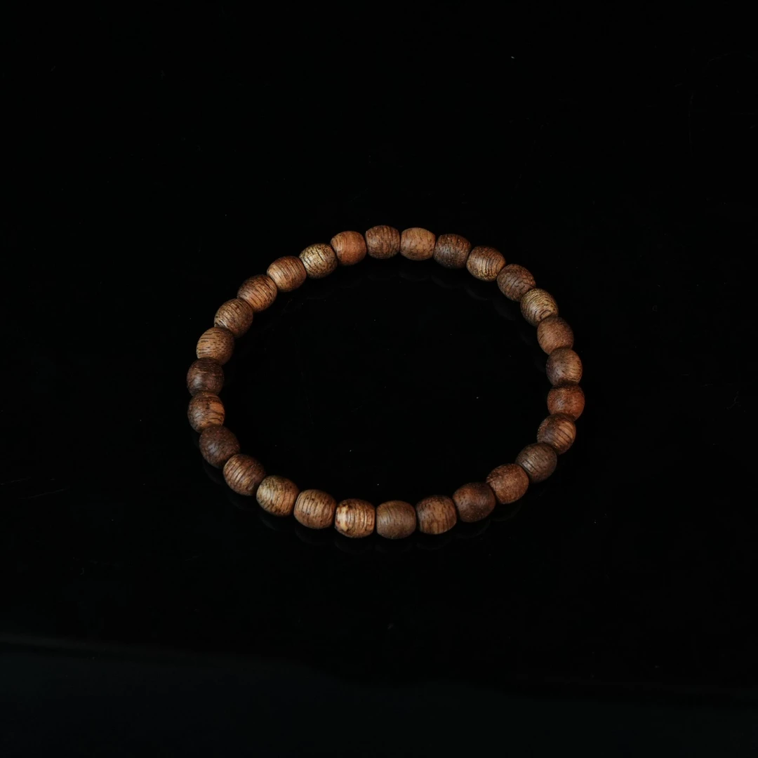 A5092 东马沙捞越沉香软丝85分沉鼓珠 0.62x0.63cm  2.14g