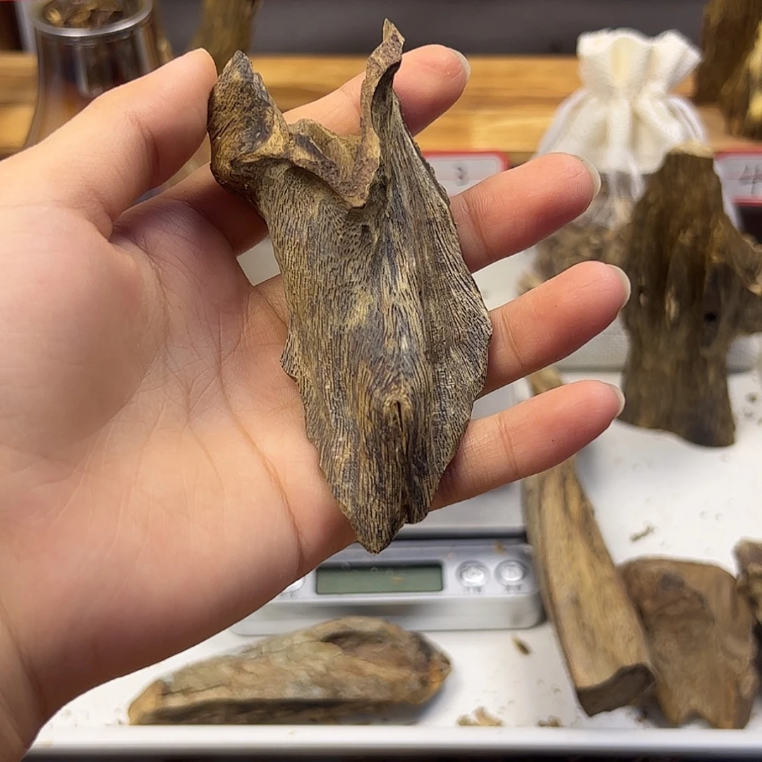 W***r沉香碎屑沉香乌身