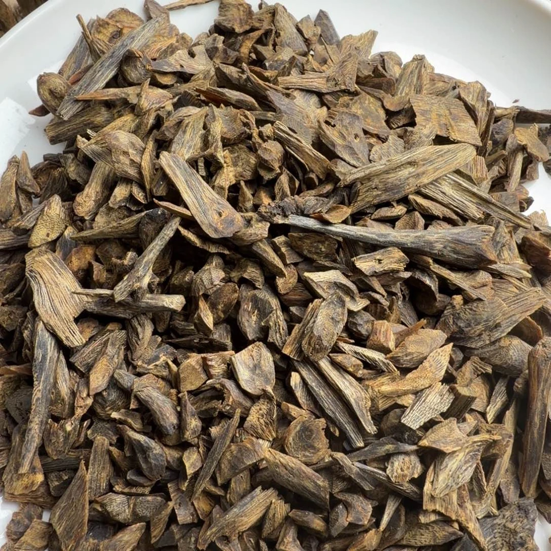 沉香碎屑沉香绿棋沉水树丁50克