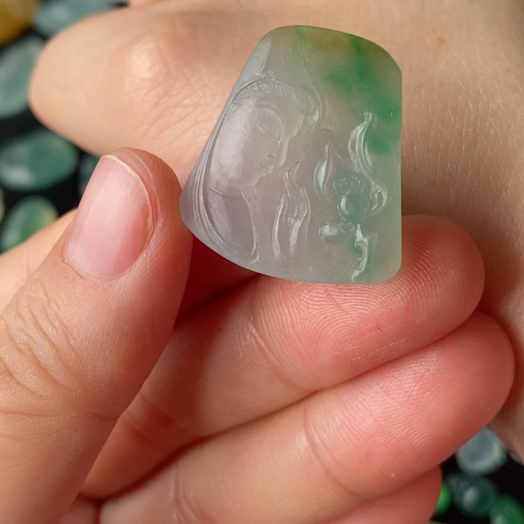 定制翡翠未镶嵌观音