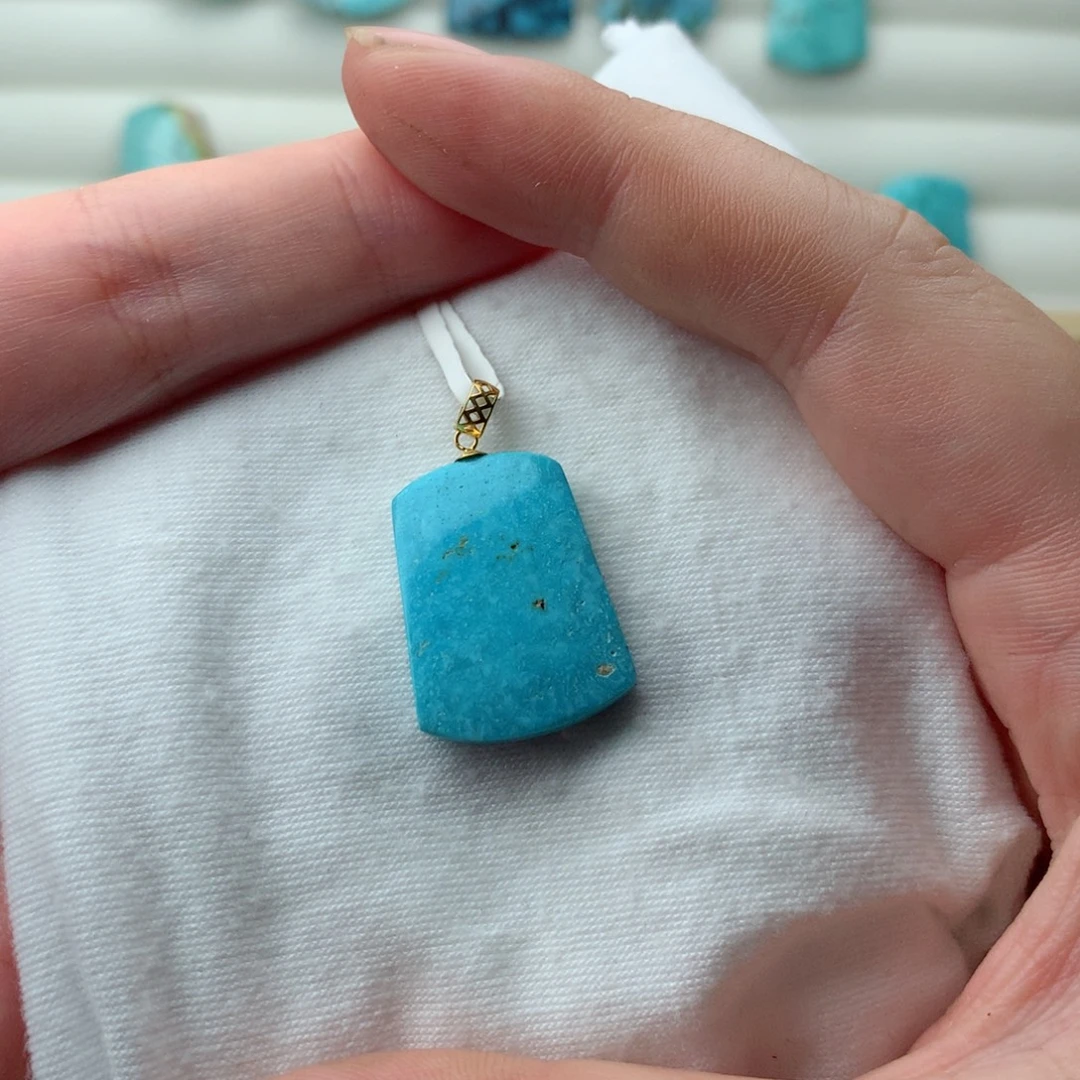 未镶嵌绿松石珠宝奇石