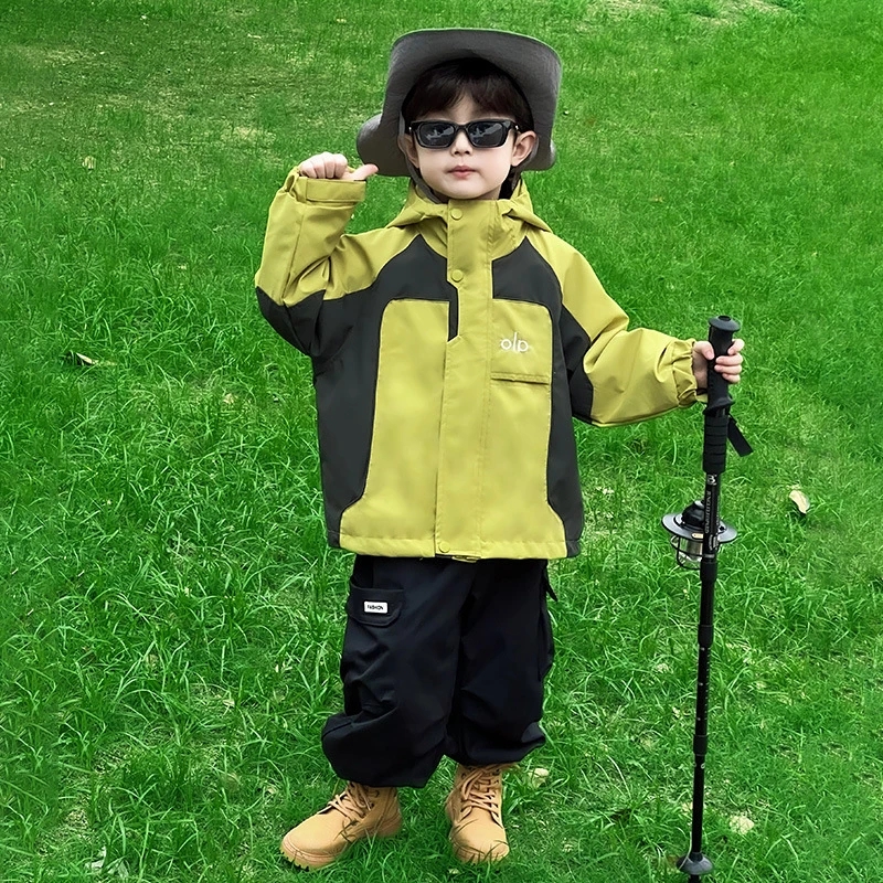 儿童男童户外外套冲锋衣春秋冬新款中童适用湖州现货纯色豆绿黑