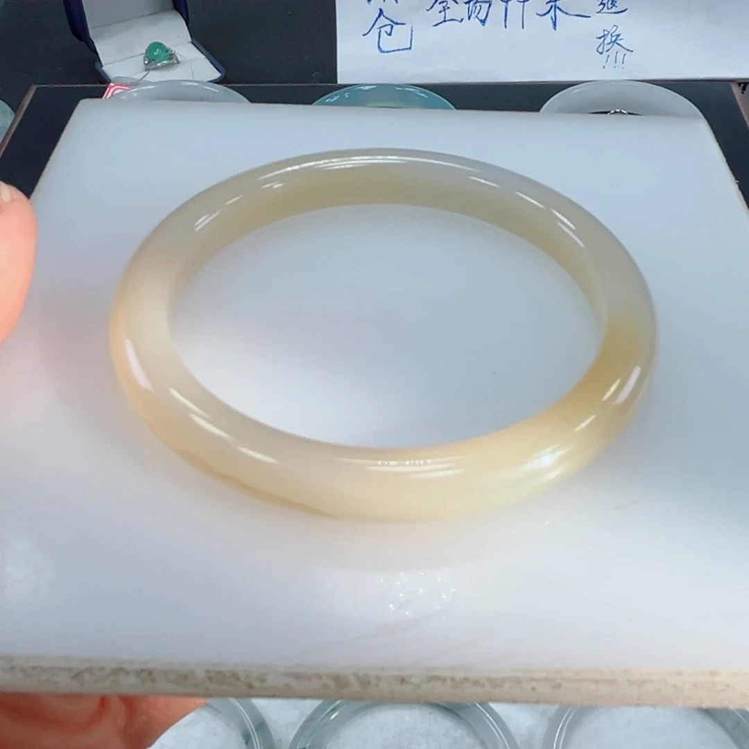 未镶嵌手镯石英质玉59-60不退换