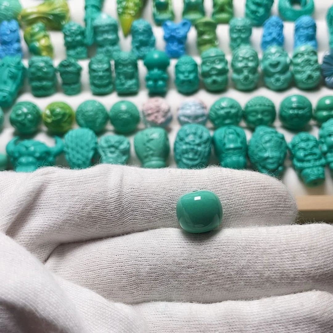 魏*修手工雕刻配珠12.2光面老型绿色