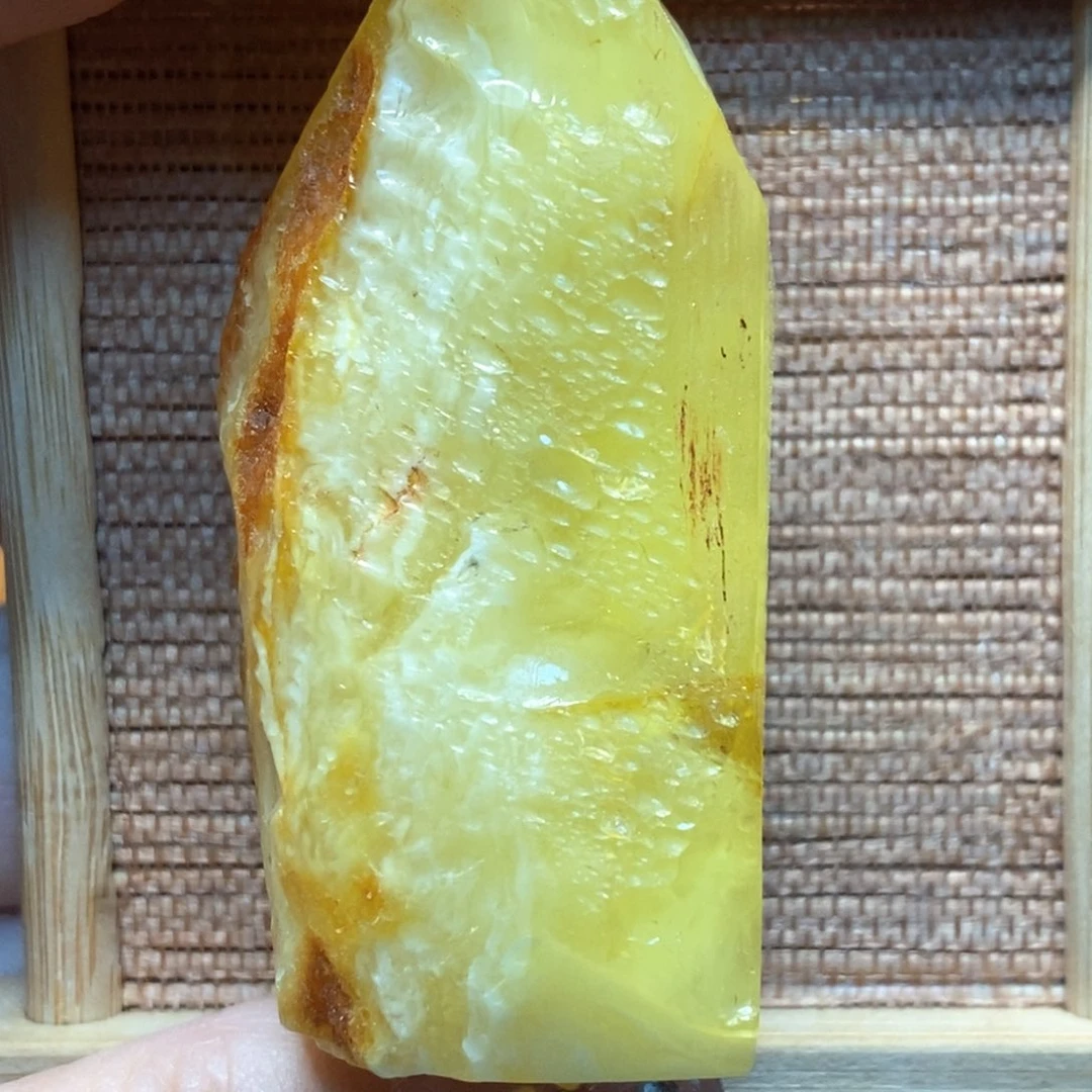 定制琥珀未镶嵌陈