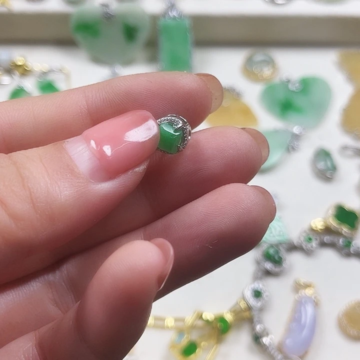 翡翠银S925镶嵌颈饰