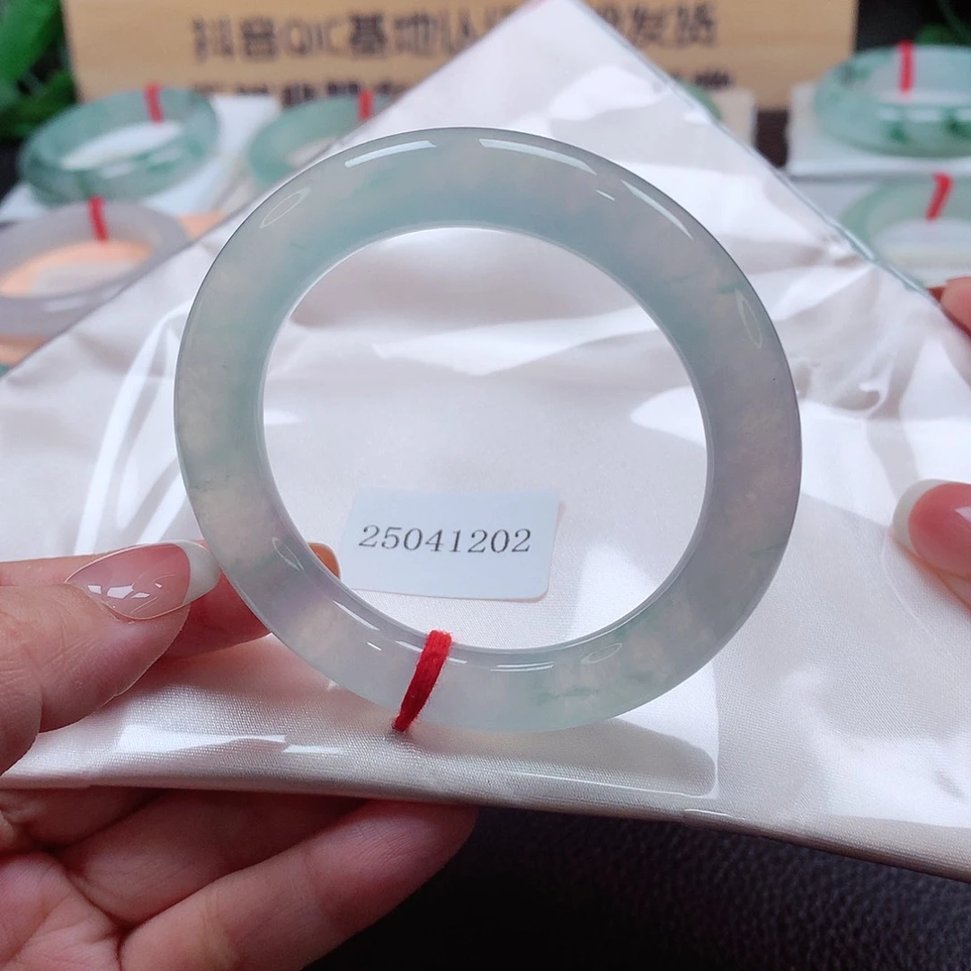 未镶嵌手镯（圆镯）翡翠天然A货翡翠手镯，101号