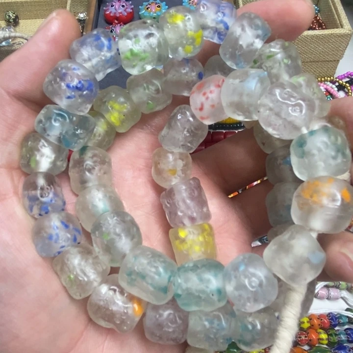 琉璃颈饰飘彩碎碎冰可半