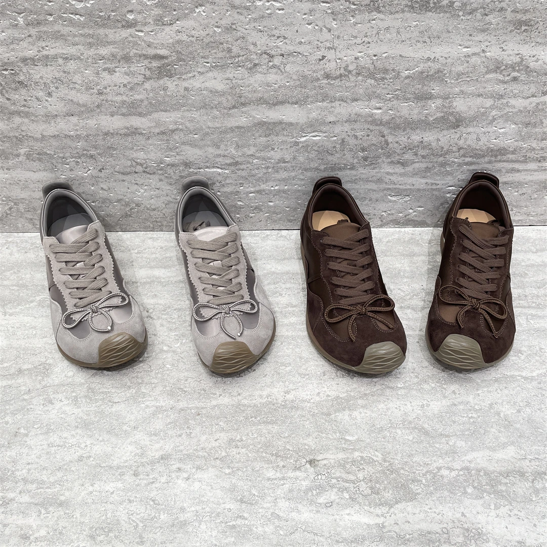 欧洲站2025秋款真皮女鞋时尚休闲舒适布面磨砂皮内增高平底德训鞋