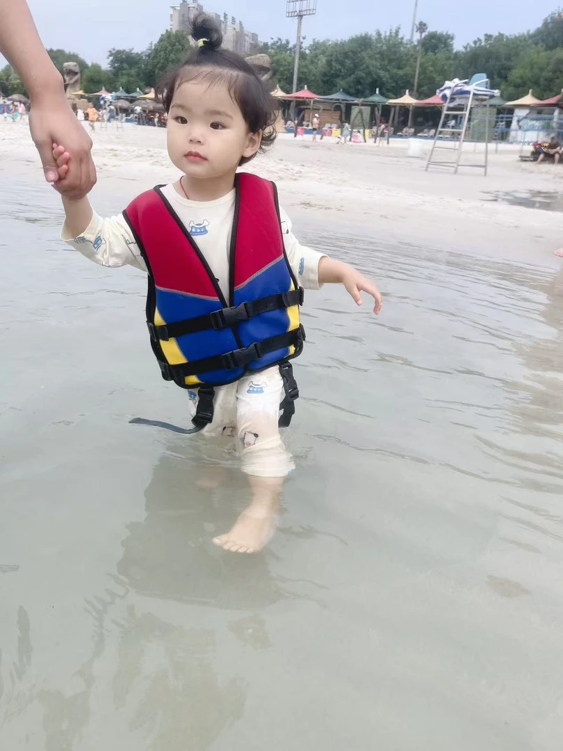 甜甜家童装叮当猫短袖